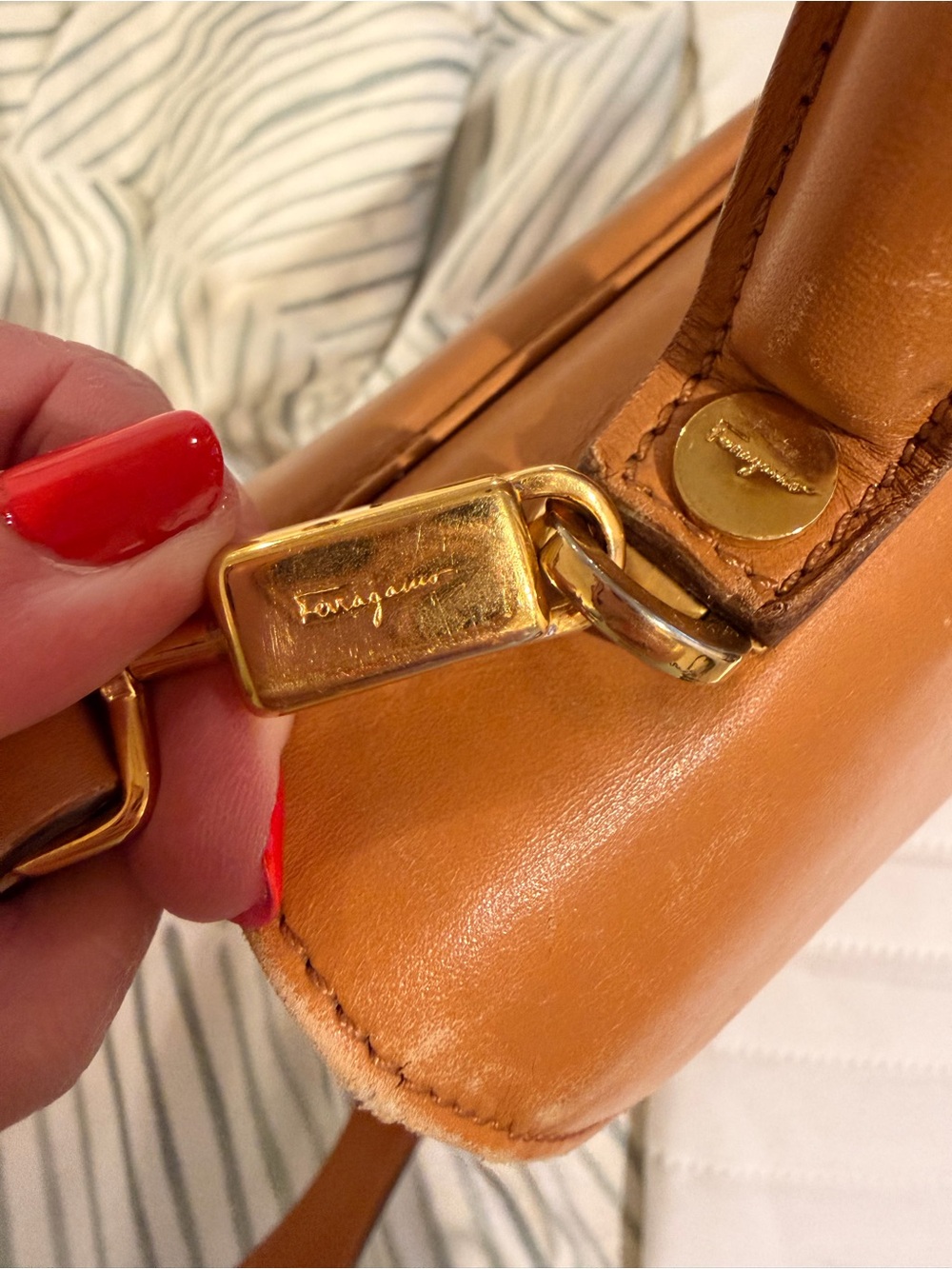 Vintage Ferragamo Camel Leather Pushlock Handbag - Picture 12 of 14
